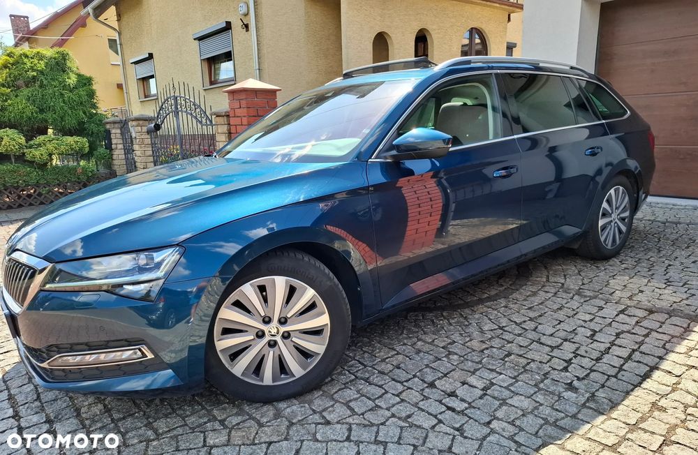 Skoda Superb 2.0 TDI SCR Style DSG - 3