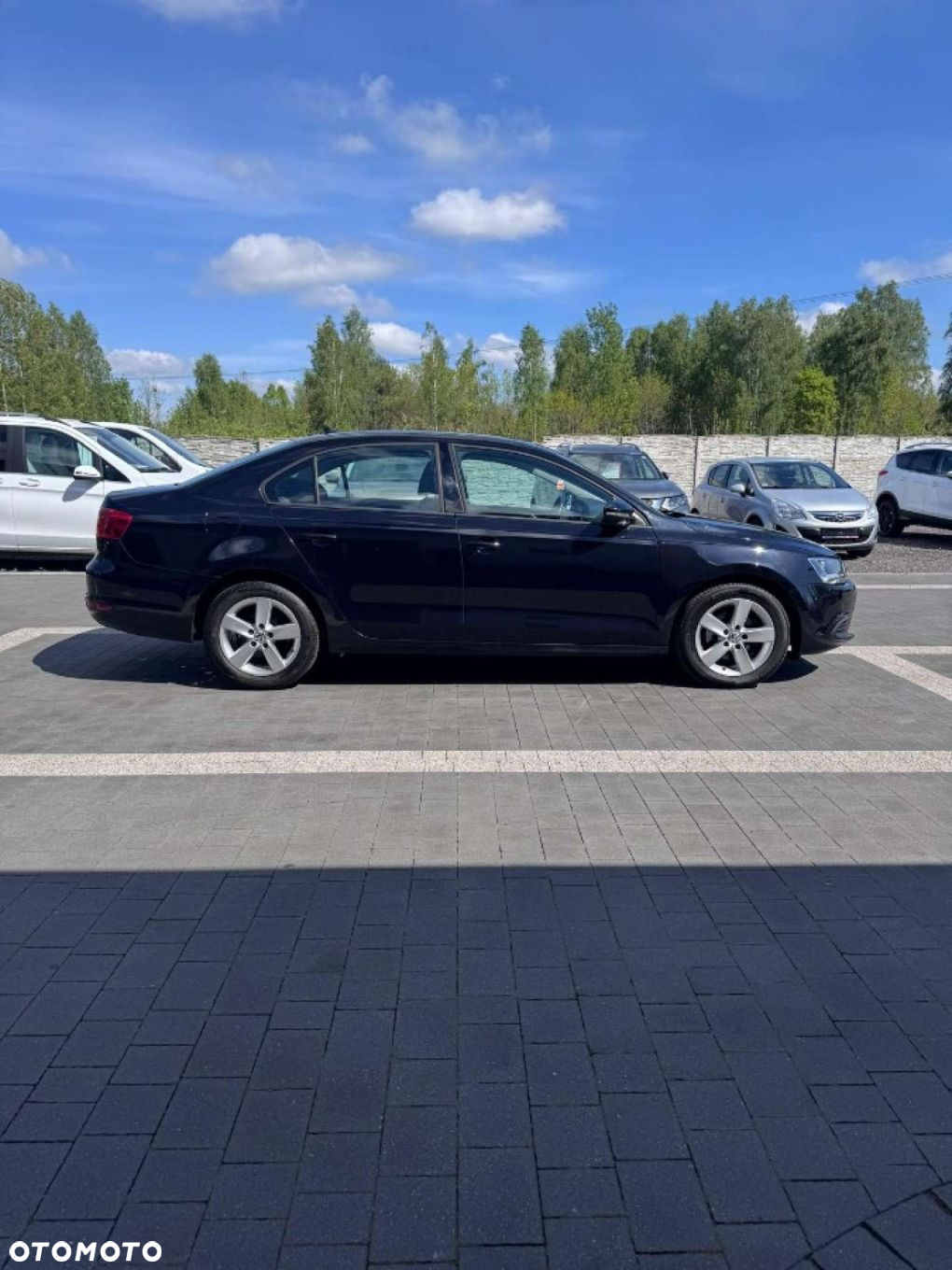 Volkswagen Jetta - 8