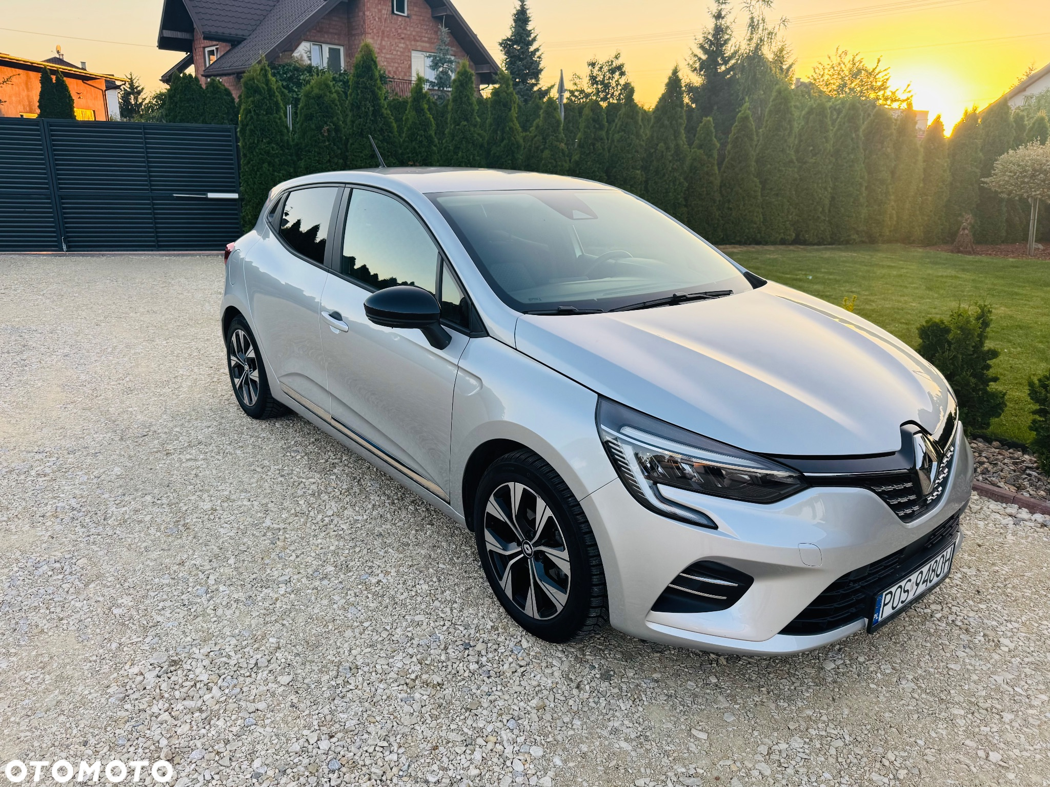 Renault Clio E-TECH Full Hybrid 145 EQUILIBRE - 4