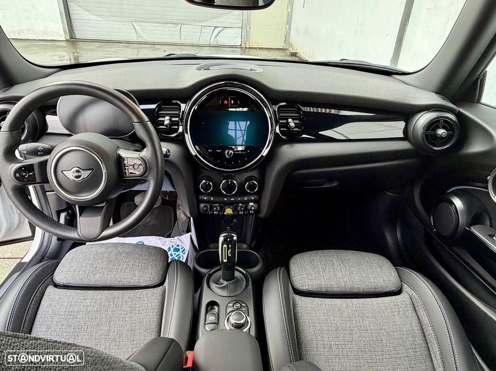 MINI 3 Portas Cooper E Classic - 19