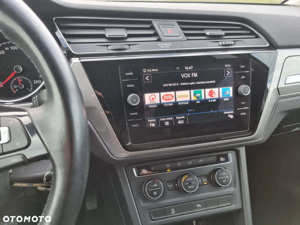 Volkswagen Touran 1.6 TDI SCR (BlueMotion Technology) SOUND - 13