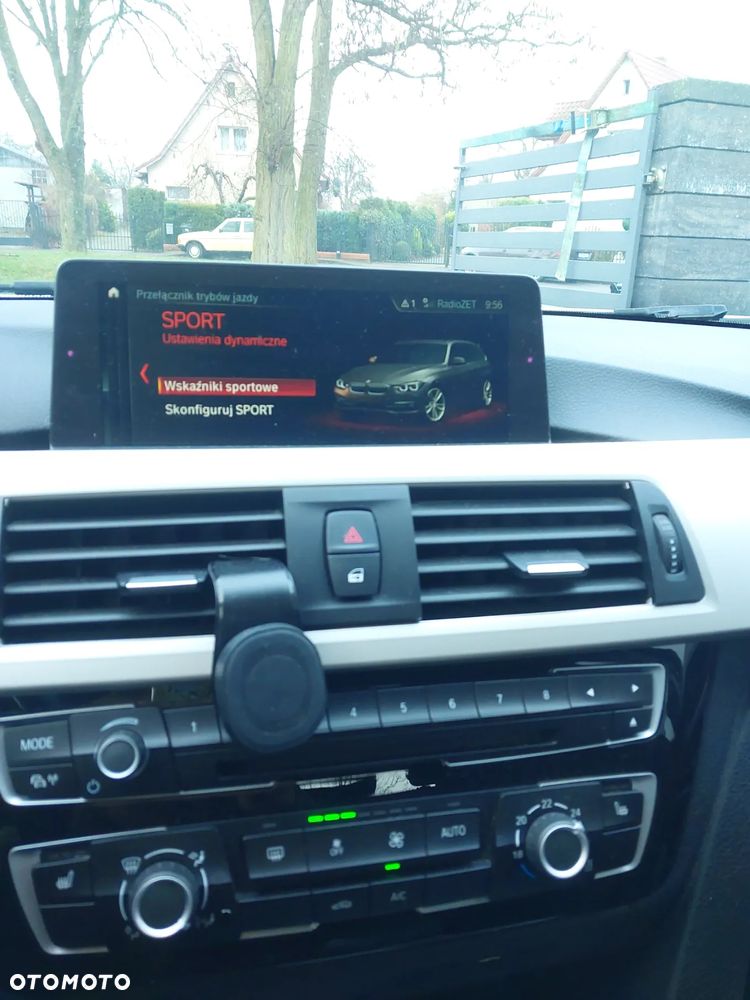 BMW Seria 3 320d Efficient Dynamics - 12