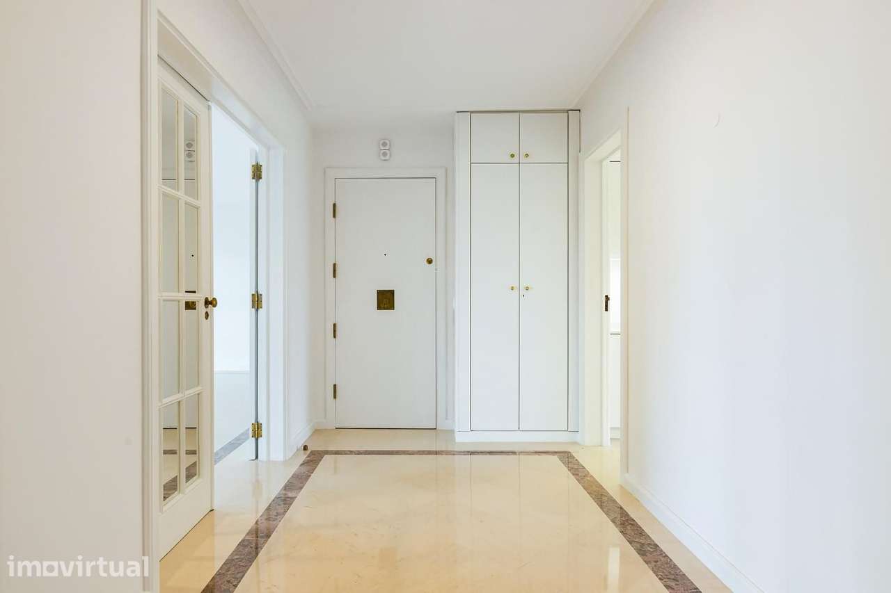 Apartamento T3 com piscina, Avenidas Novas, Lisboa - Grande imagem: 4/26