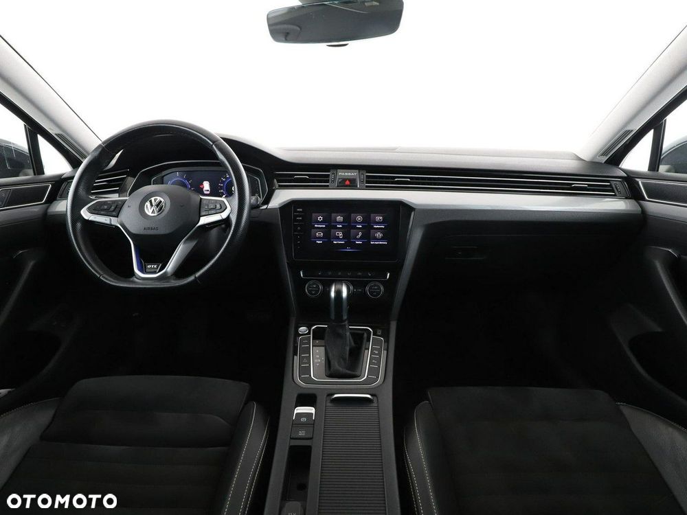 Volkswagen Passat - 15