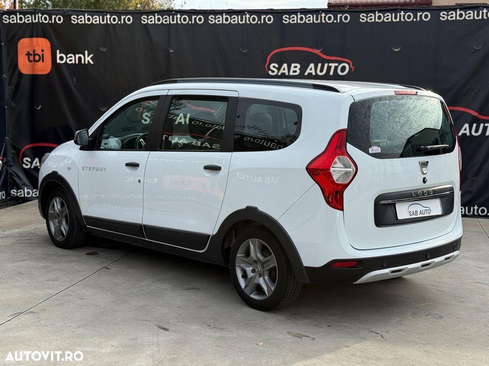 Dacia Lodgy 1.5 dCi Stepway - 19