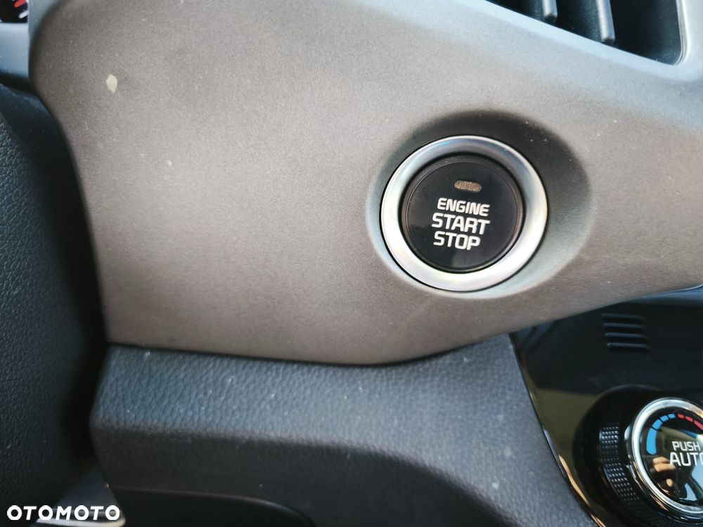 Kia Sportage 2,0 CRDI 2WD ISG Spirit - 24