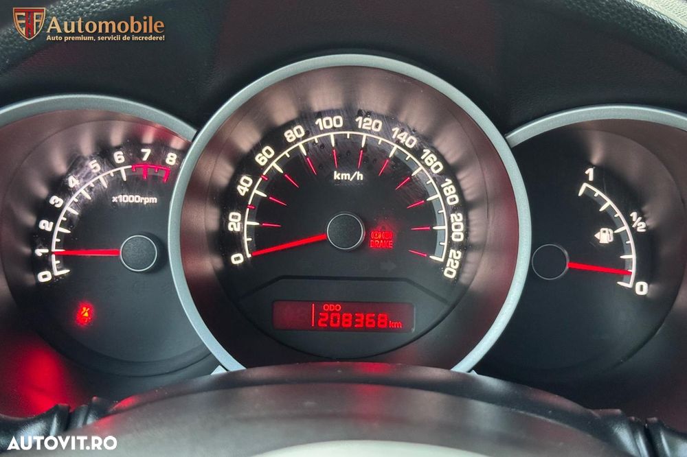 KIA Venga 2013 — imagine 13