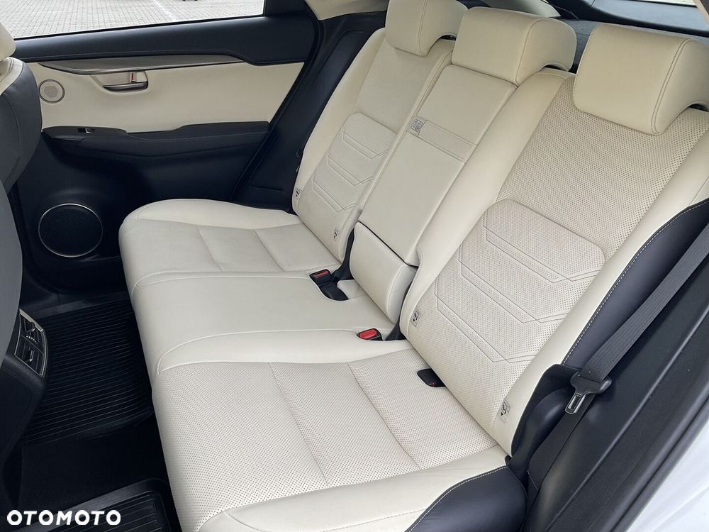 Lexus NX 300 Prestige AWD - 15