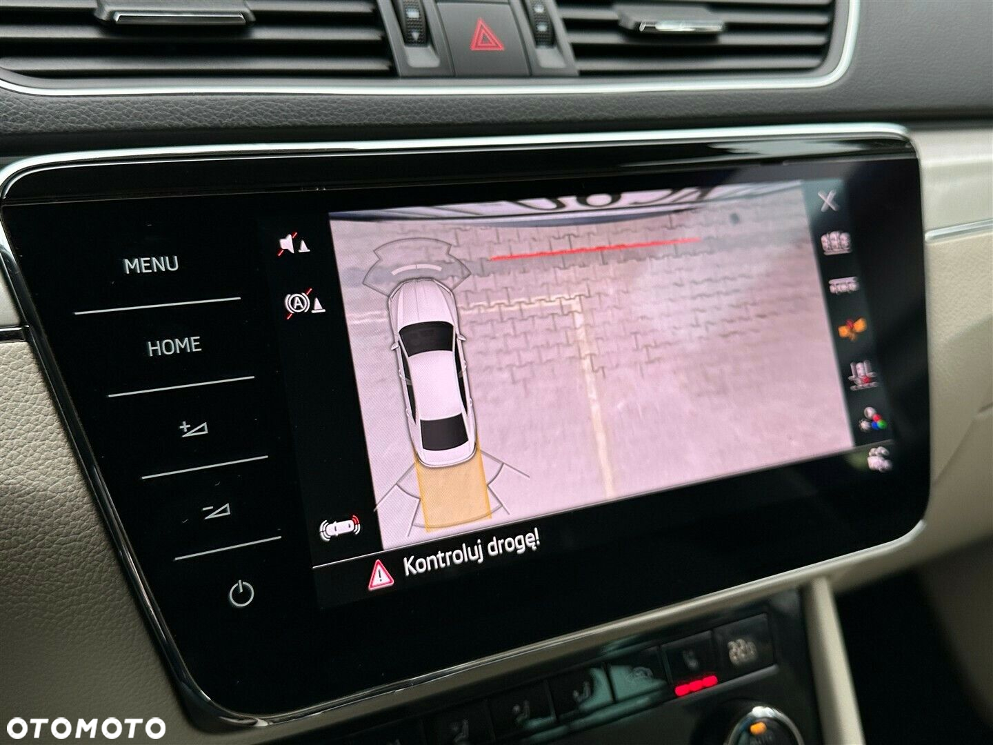 Skoda Superb 2.0 TDI SCR L&K DSG - 31