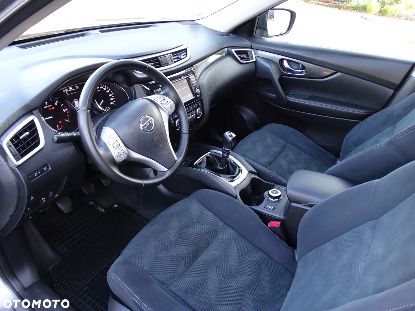 Nissan X-Trail 1.6 dCi ALL-MODE 4x4i N-Connecta - 14