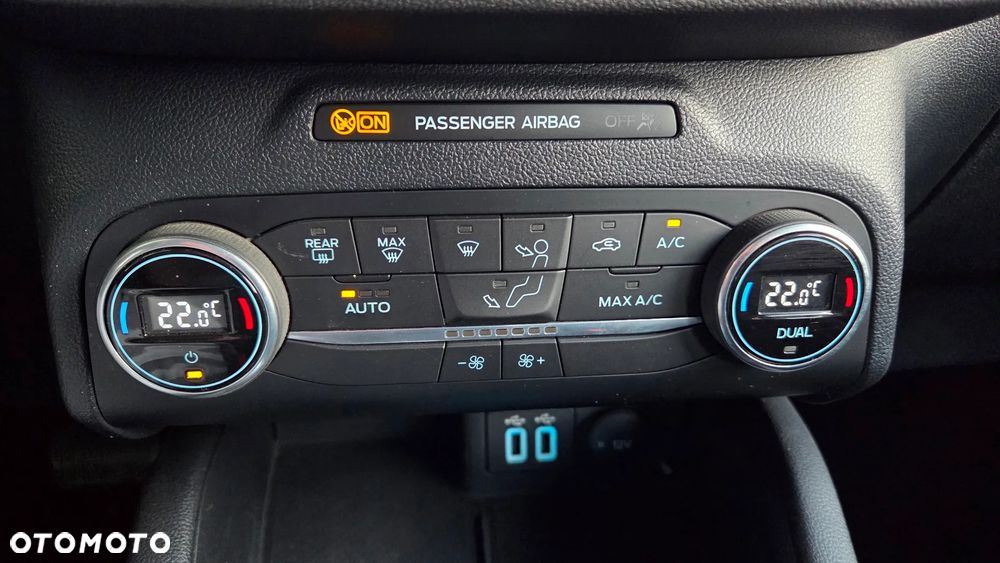 Ford Kuga 1.5 EcoBlue FWD Titanium - 21