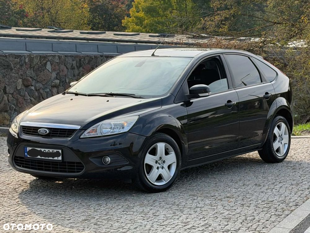 Ford Focus 1.6 Ambiente - 2