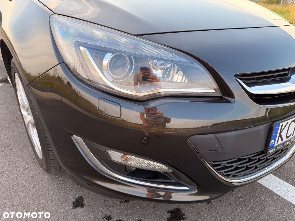 Opel Astra 2.0 CDTI DPF ecoFLEX SportsTourer Start/Stop Edition - 14