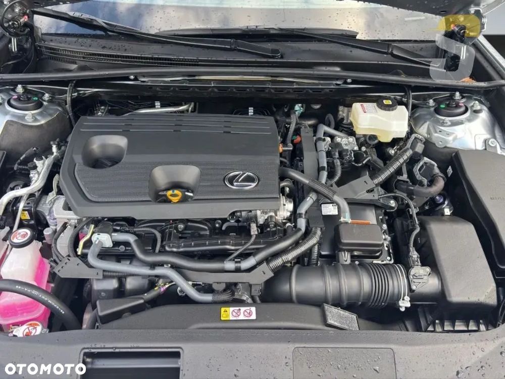 Lexus ES 300h Business Edition - 11
