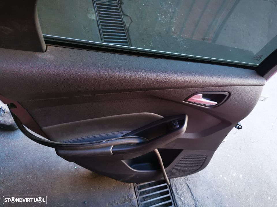 FORD FOCUS III PORTA TRAS ESQUERDA - PT407 - 5