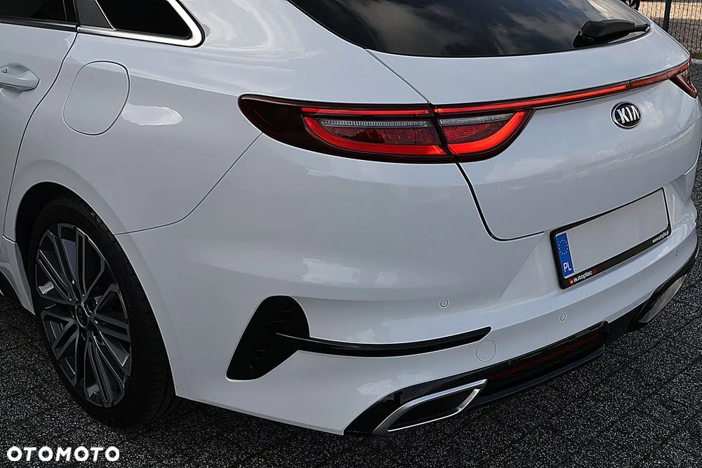 Kia ProCeed 1.5 T-GDI DCT7 OPF GT LINE - 13