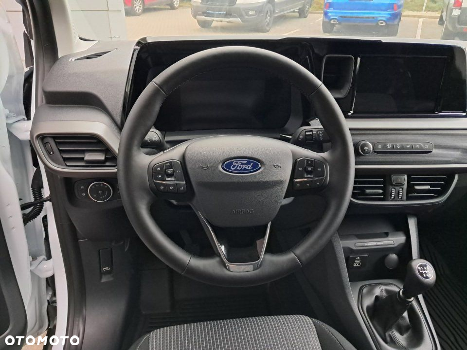 Ford Transit Courier - 15