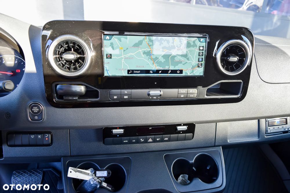 Mercedes-Benz Sprinter 319 - 20