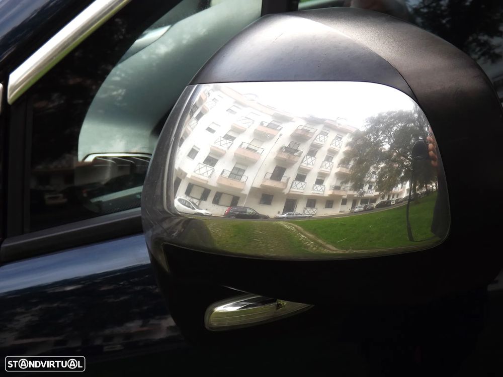 Peugeot 3008 1.6 HDi Sport - 32