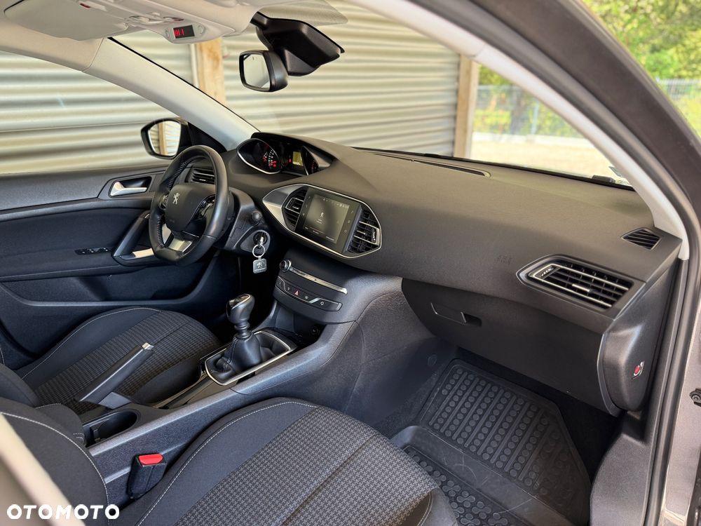 Peugeot 308 1.2 PureTech GPF Business Line S&S - 32