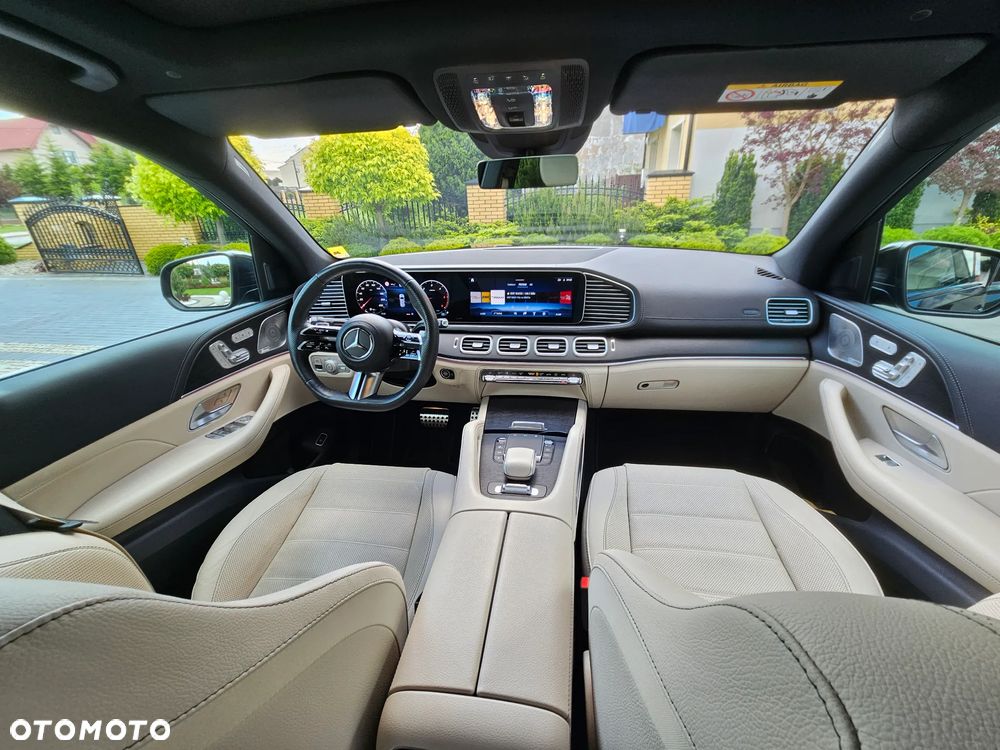 Mercedes-Benz GLS - 21