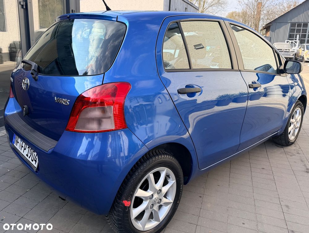 Toyota Yaris 1.0 Luna A/C - 10