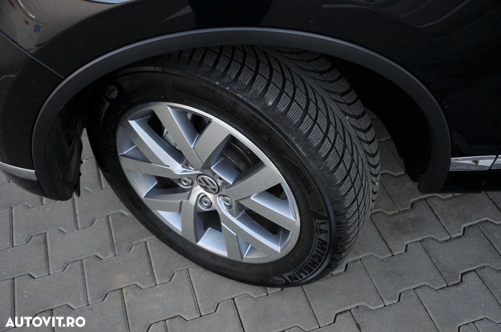 Volkswagen Touareg 3.0 V6 TDI SCR Blue Motion DPF Automatik Executive Edition - 36