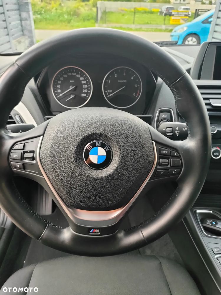 BMW Seria 1 118d xDrive - 17