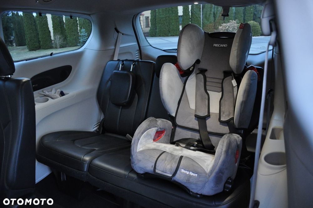 Chrysler Pacifica - 20