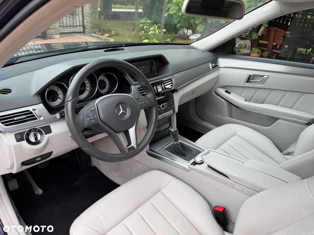 Mercedes-Benz Klasa E 200 Avantgarde - 13