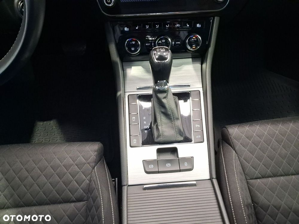 Skoda Superb - 17