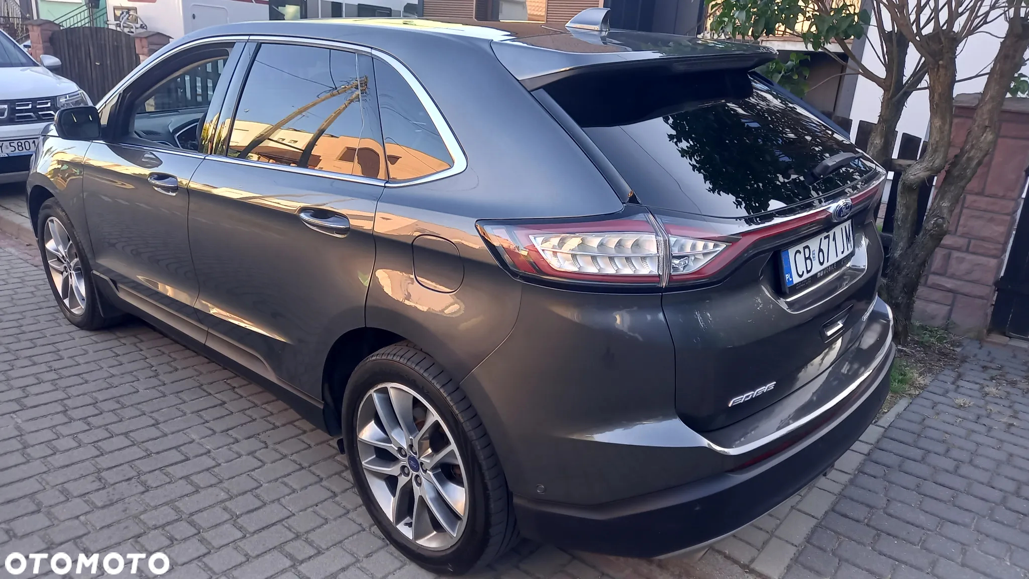 Ford Edge - 5