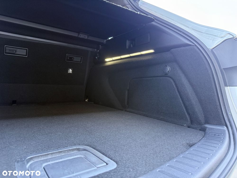 Toyota Corolla 2.0 Hybrid GR Sport - 22