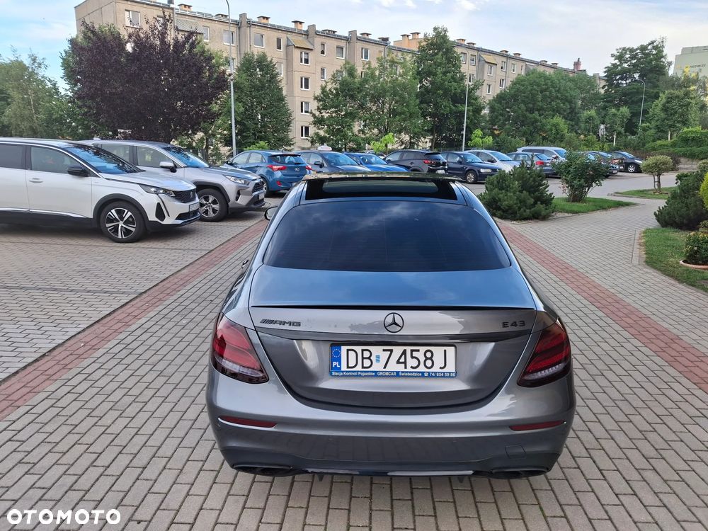 Mercedes-Benz Klasa E - 10