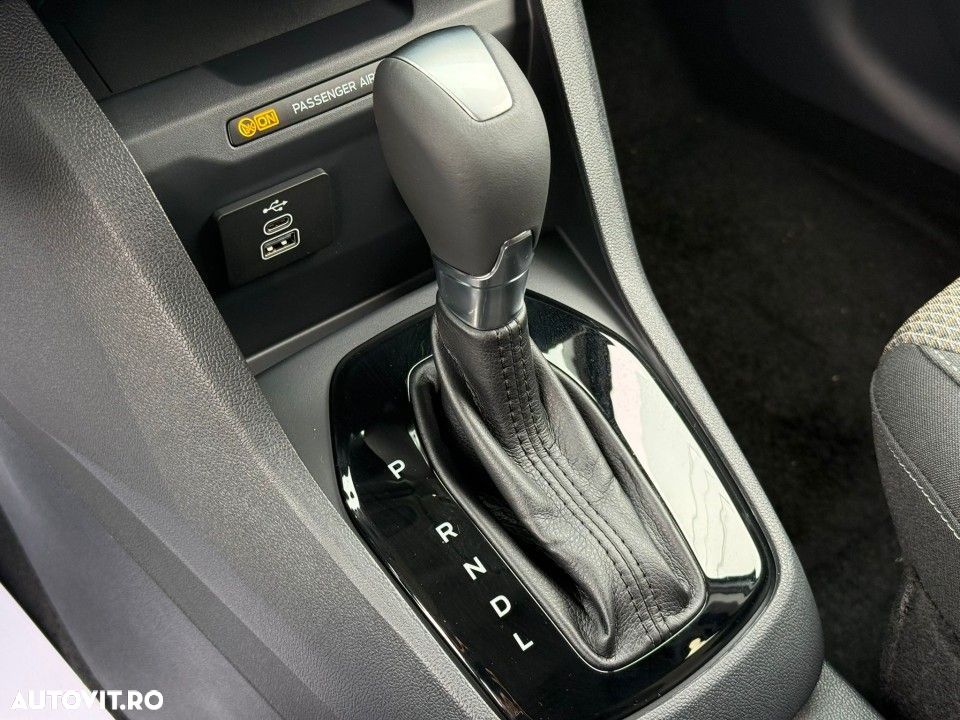 Ford Tourneo Courier 1.0 EcoBoost DCT7 Trend - 24