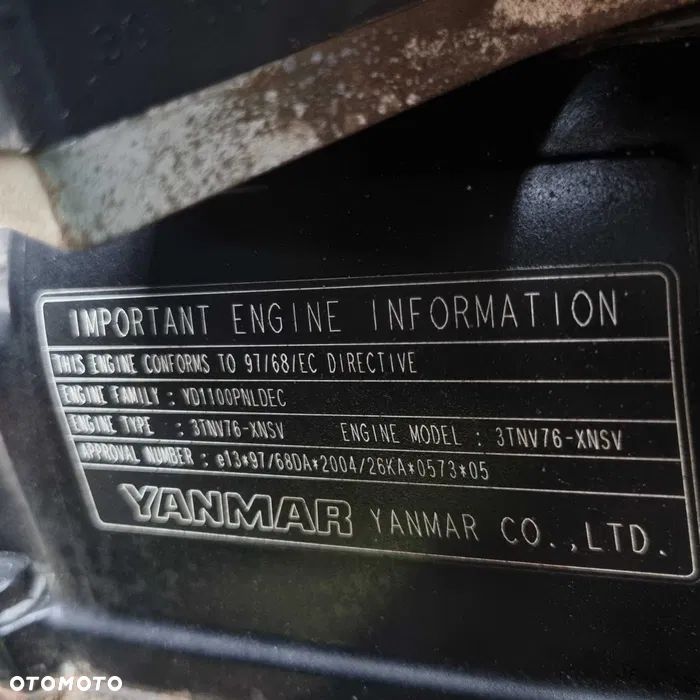 Wacker Neuson 1501 Wozidło 4x4  Budowlane-Ogrodnicze-rolnicze. Transporter 1,5 tony o bardzo małych gabarytach. Obrotowa Paka. Maszyna jak Nowa Pochodzi z gospodarstwa Norweskiego! Zaledwie 1000mtg. Rok 2016. Serwisowana w DEKRA Norweska BMWT. Ani Deka Luzów i wycieków. Mała zgrabna maszyna. Moc i wydajność Potężna. Komfort pracy. Napęd HYDROSTATIC. OKAZJA Silnik Yanmar 3 cyl. - 8