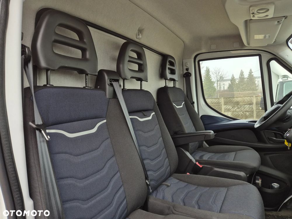 Iveco Daily 70C18 / 35C18 Hi-Matic, Skrzynia 6.10 x 2.30, KAT.B - 17