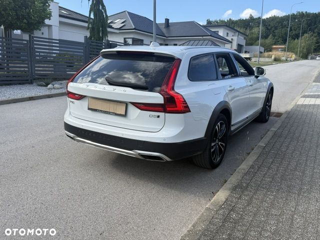 Volvo V90 D5 AWD Momentum - 8