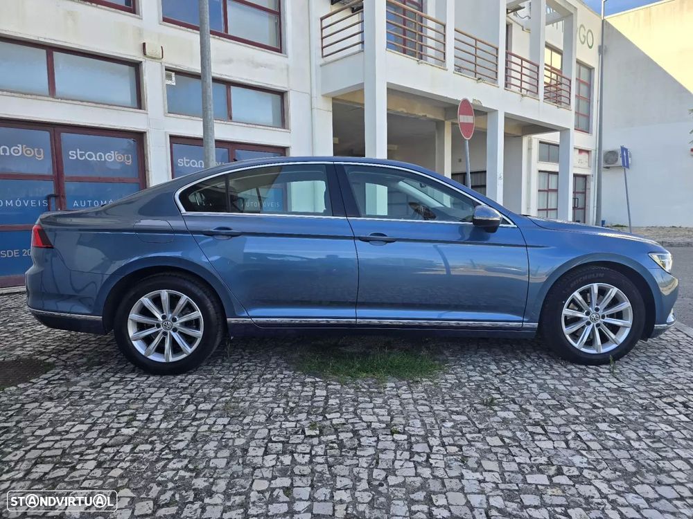 VW Passat 1.6 TDI Confortline DSG - 2