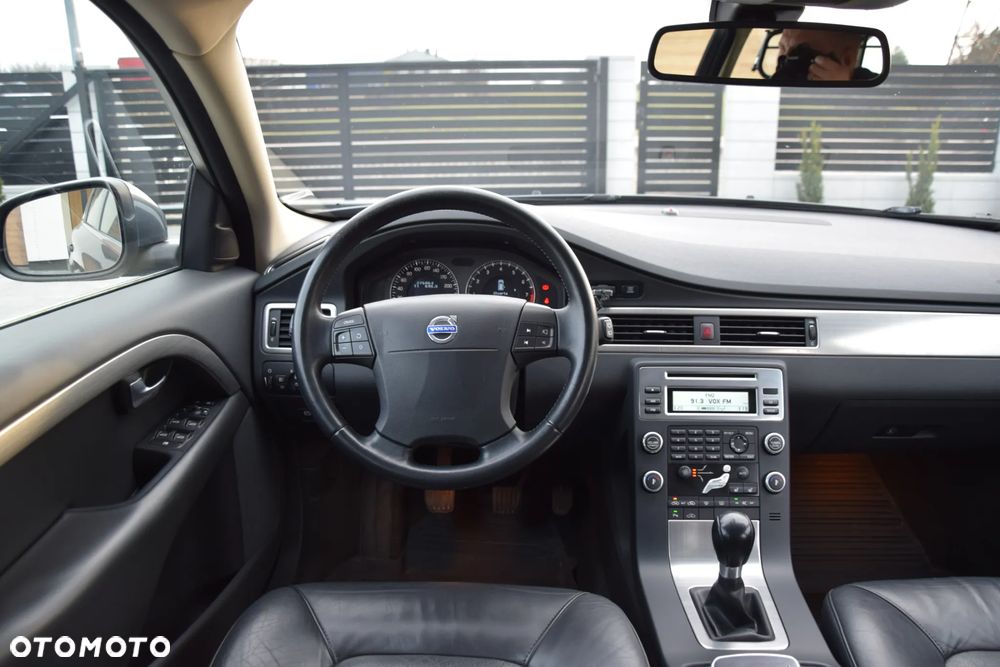 Volvo V70 2.5T Summum - 34