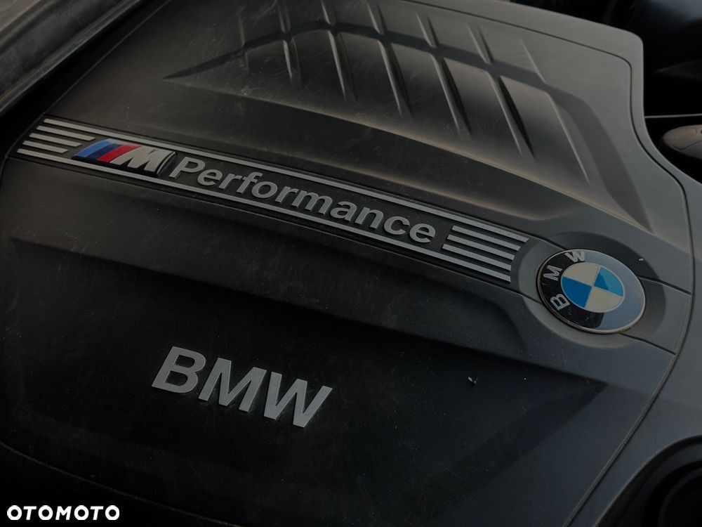 BMW Seria 3 335i xDrive - 23