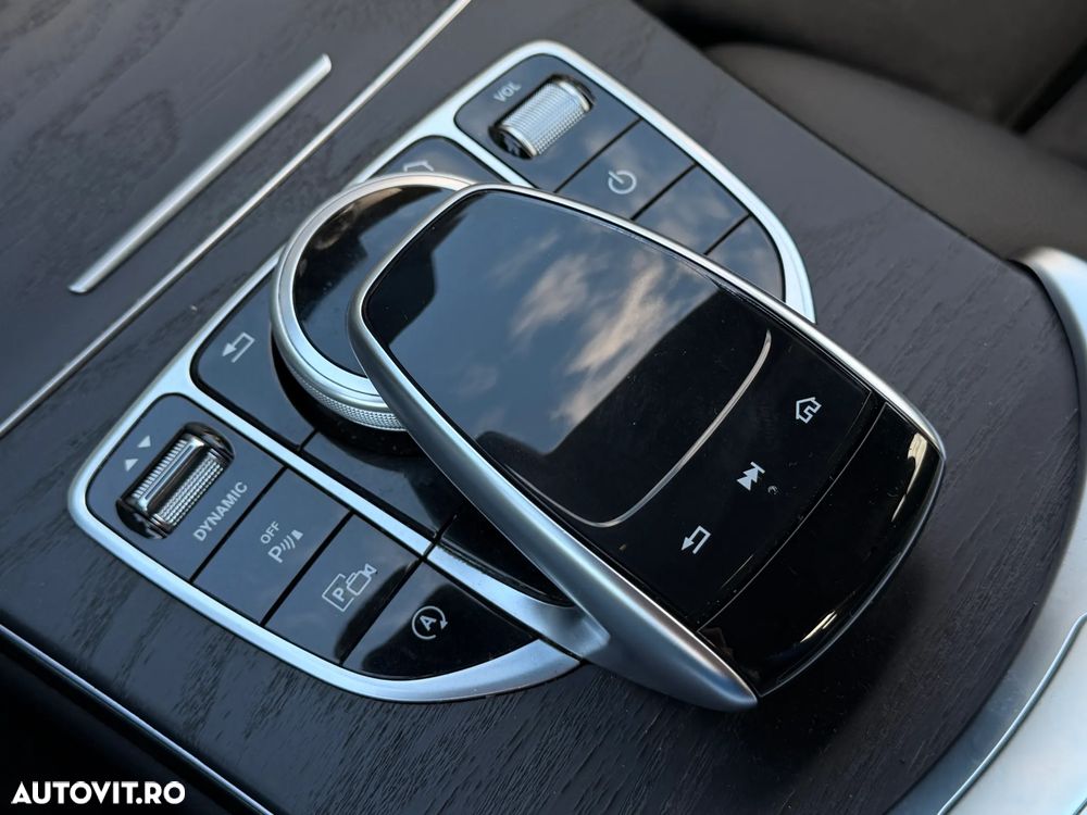 Mercedes-Benz C 220 d Aut - 23