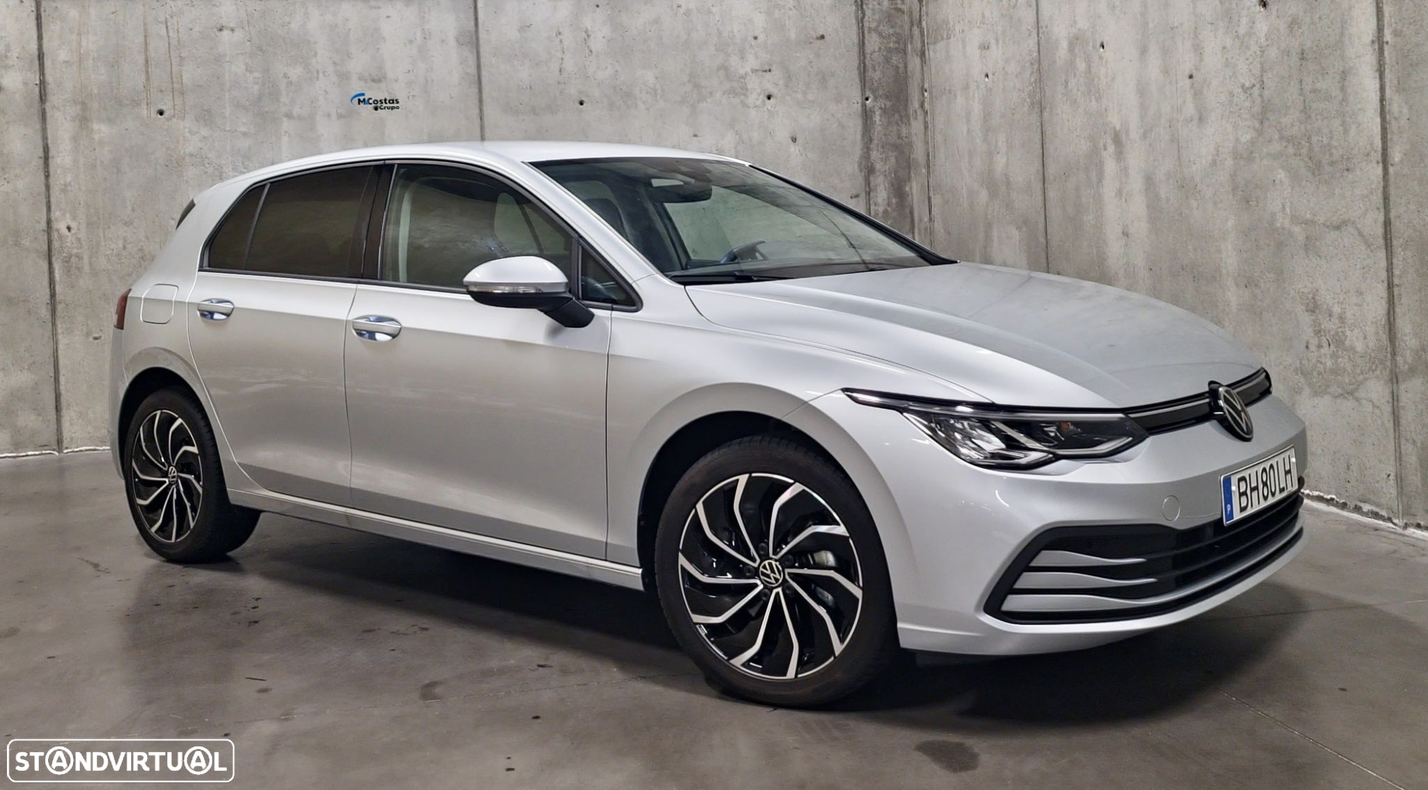 VW Golf 1.0 eTSI Life DSG - 2