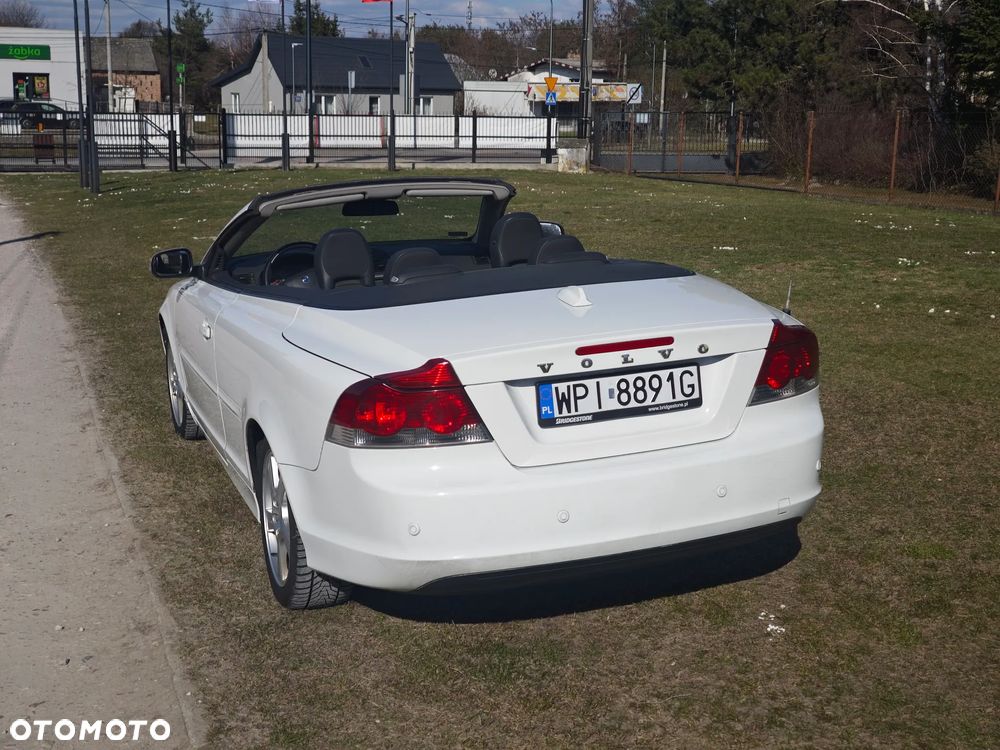 Volvo C70 2.0D Momentum - 23