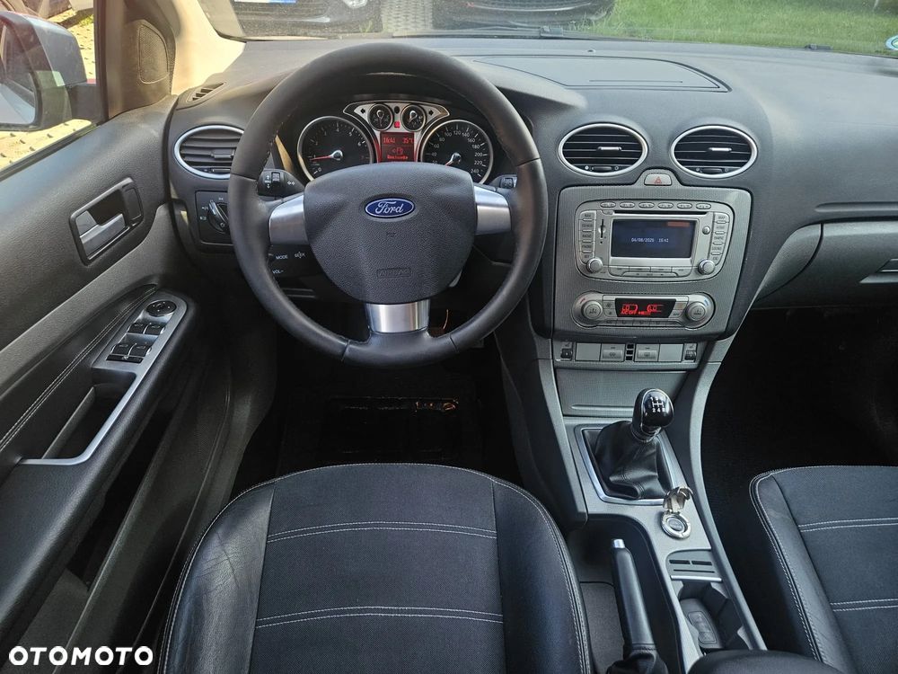 Ford Focus 1.8 Titanium - 13