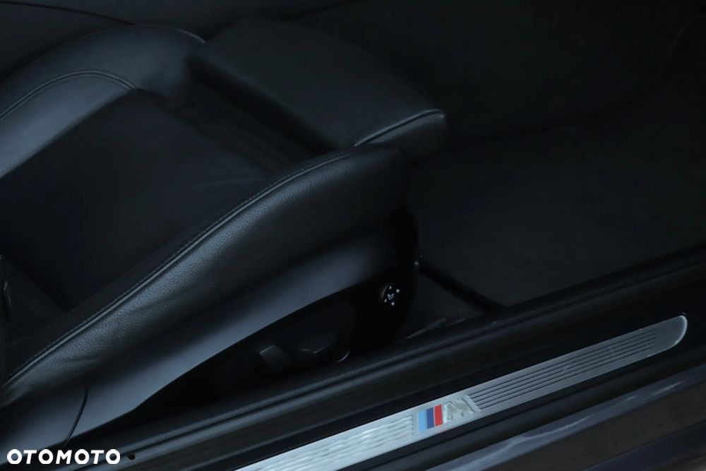 BMW Seria 3 330d Coupe - 21