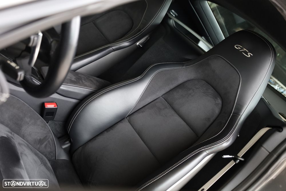 Porsche 718 Cayman GTS PDK - 11
