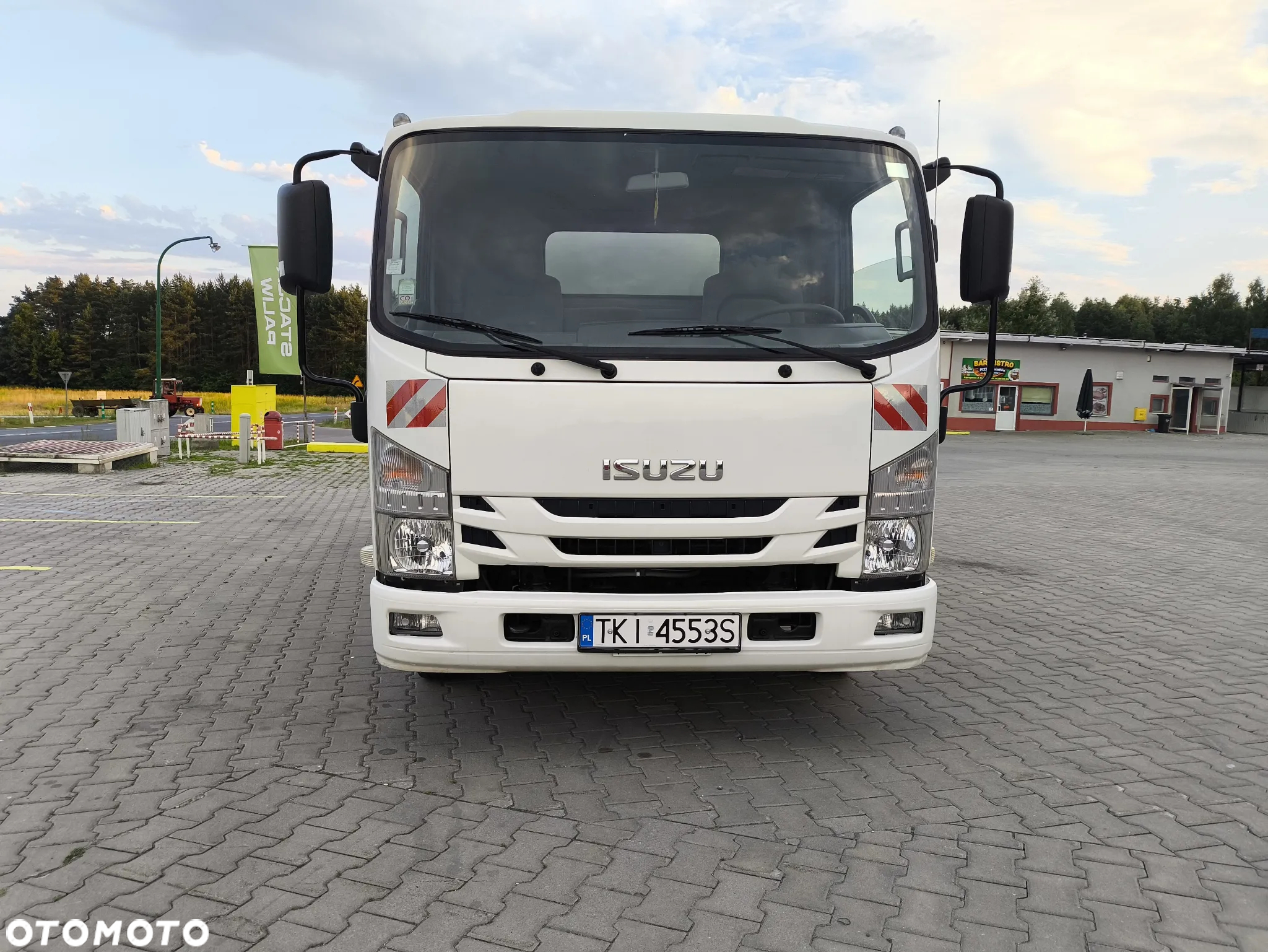 Isuzu N35 - 7