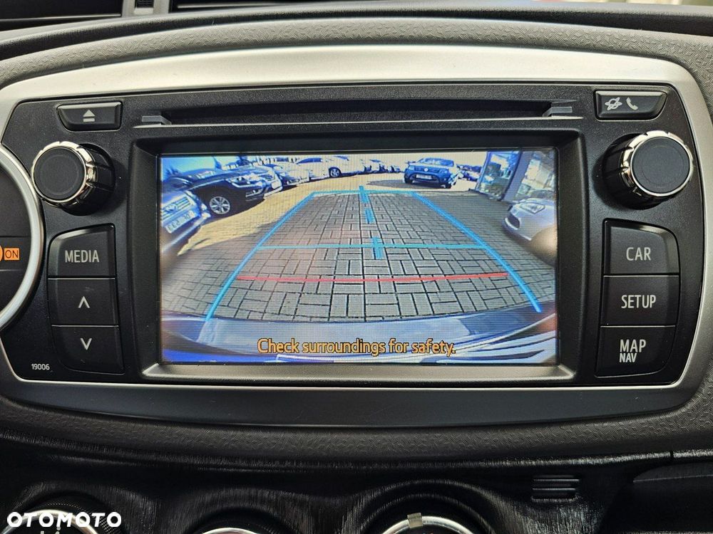 Toyota Yaris - 18