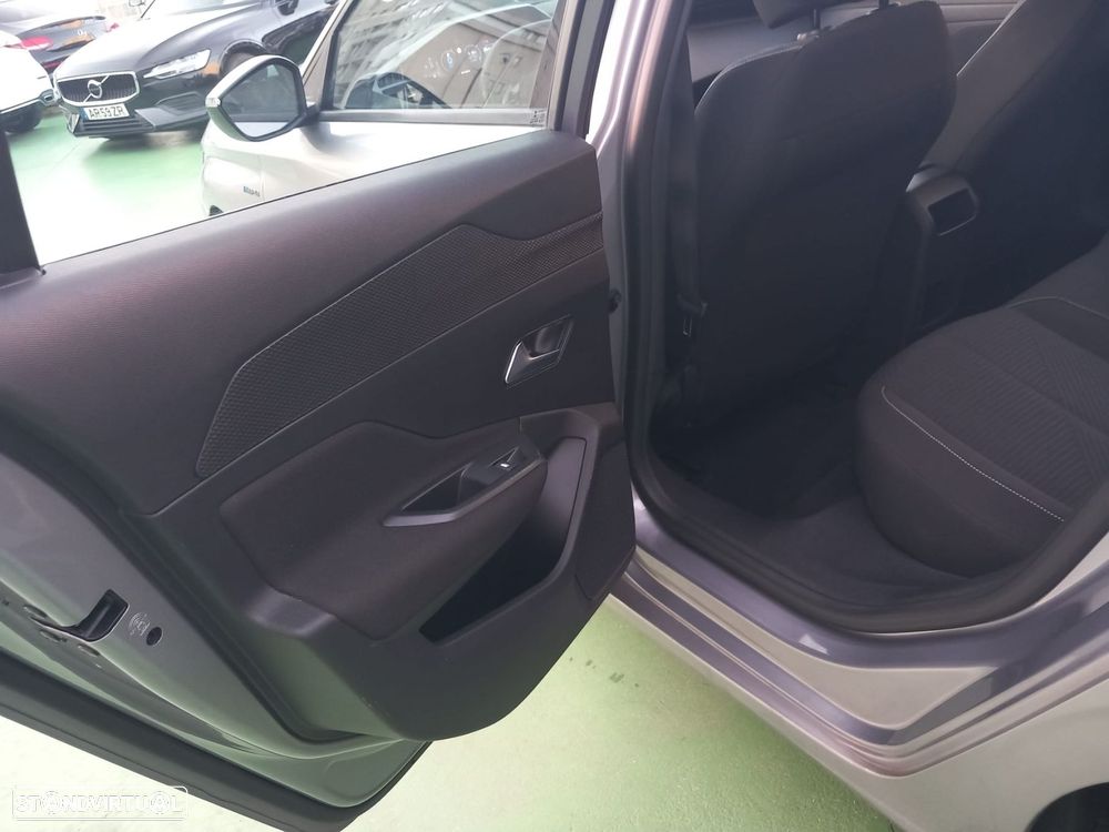 Peugeot 308 1.6 Hybrid Allure e-EAT8 - 20